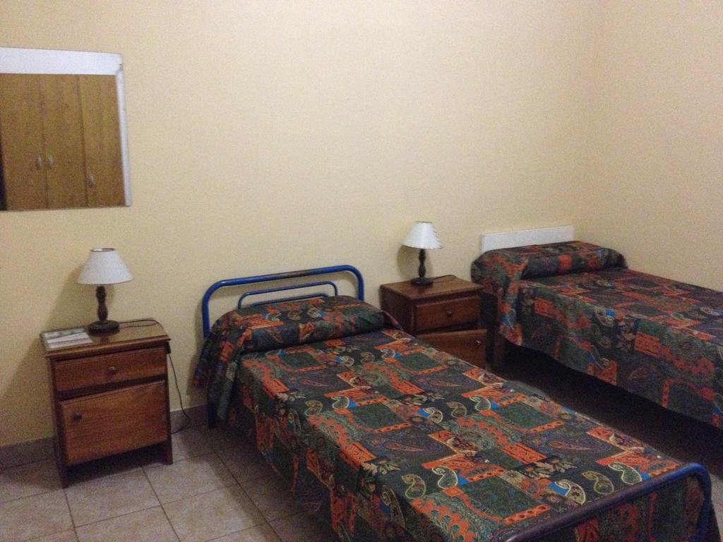 Sevilla Home Hotel Буенос Айрес Стая снимка