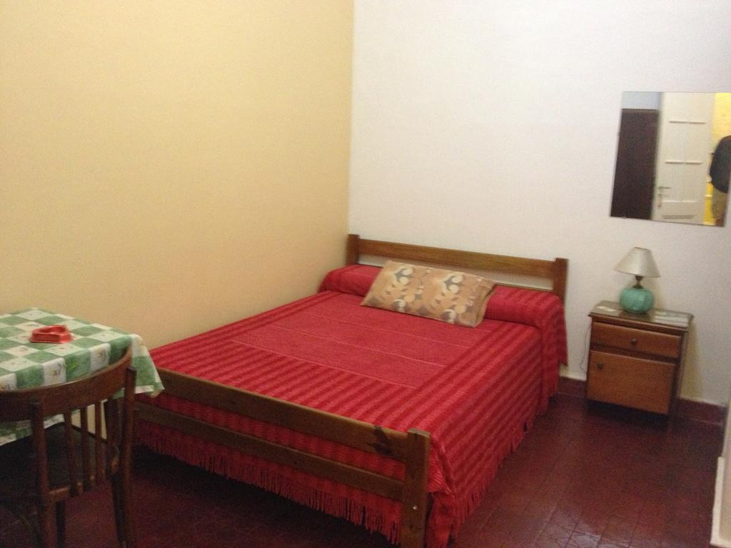 Sevilla Home Hotel Буенос Айрес Стая снимка