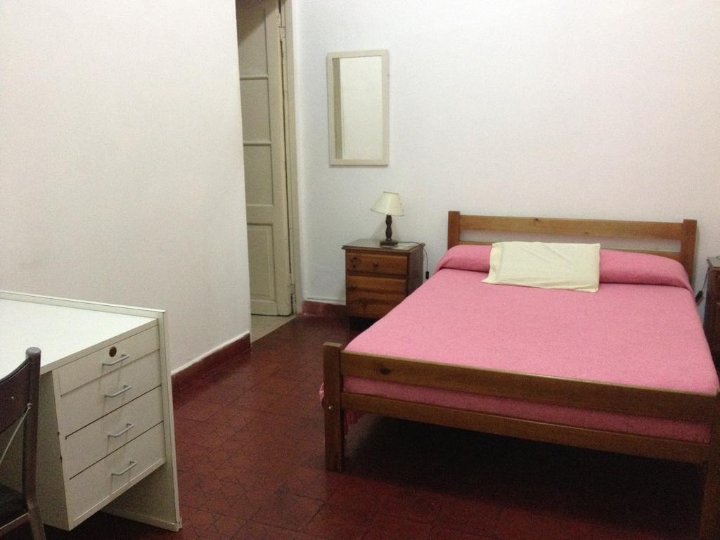 Sevilla Home Hotel Буенос Айрес Стая снимка
